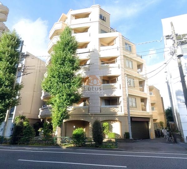 グランシティ西荻窪外観３｜エントランスは青梅街道側です。