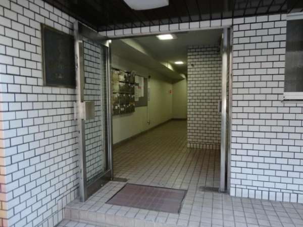 日興パレス日本橋1｜エントランスです。