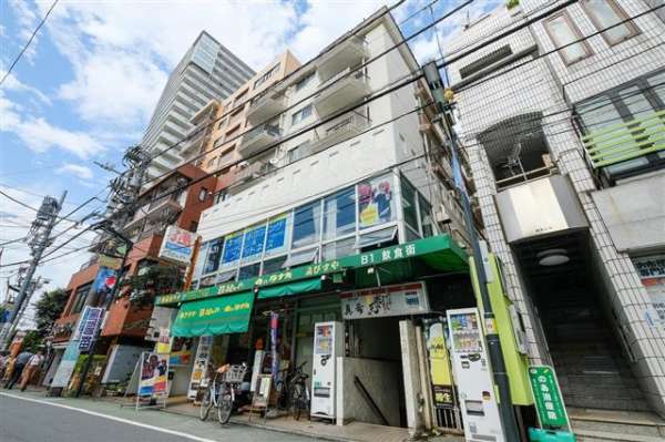 石神井マンション外観１｜石神井マンションは昭和４７年築、６階建てのマンションです。
