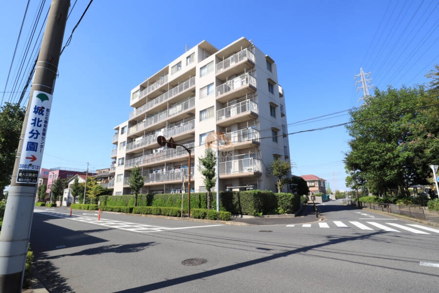 コスモハイム南花畑外観1｜コスモハイム南花畑は昭和63年築、7階建てのマンションです。