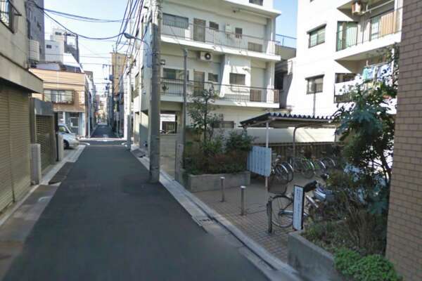 ルミネ浅草現地｜言問い通りから一歩入った住宅街に立地し、静かです。浅草駅から徒歩１０分圏内です。