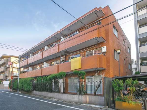 ライオンズマンション豊玉第２外観１｜ライオンズマンション豊玉第２は地上３階建ての低層マンションです。