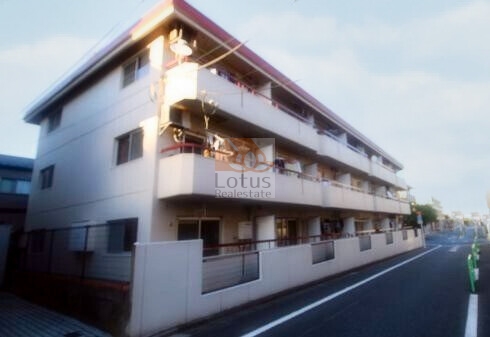 鷺宮兼六ハイム外観１｜鷺宮兼六ハイムは昭和52年築、3階建てのマンションです。
