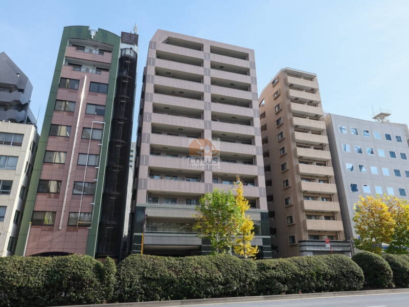 シャリエ本郷外観１｜シャリエ本郷は平成15年築、11階建てのマンションです。