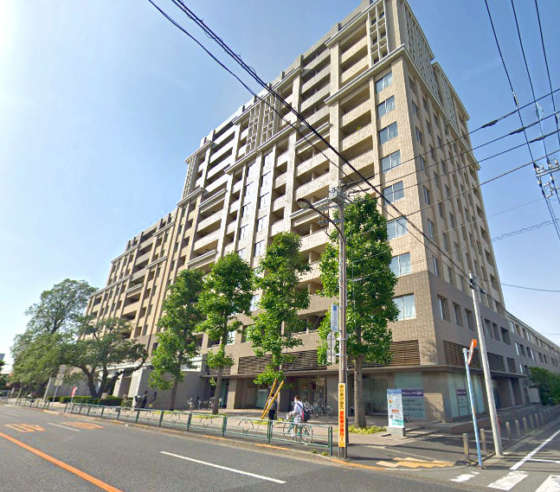 ライオンズ浜田山セントマークス外観１｜ライオンズ浜田山セントマークスは平成１７年築、地上１３階建てのマンションです。井の頭通りに面しています。