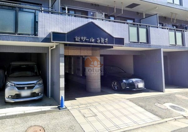 セザール西新井エントランス１｜管理体制良好です。