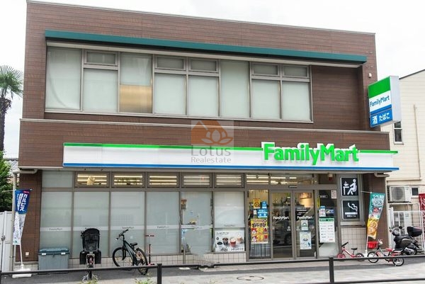 ファミリーマート 麻布運動場前店2