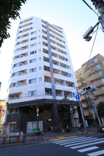 リビオレゾン本郷外観1｜リビオレゾン本郷は平成１８年築、１３階建てのマンションです。