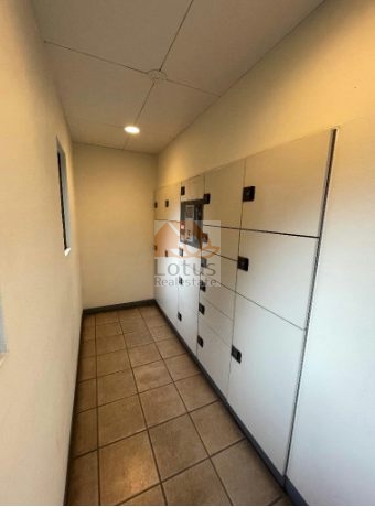 ラスティアガーデン宅配ボックス｜宅配ボックスがあります。荷物を一時的に預けることができ、外出中でも荷物を受け取ることができます。各ボックスに個別の鍵があり、セキュリティも万全です。
