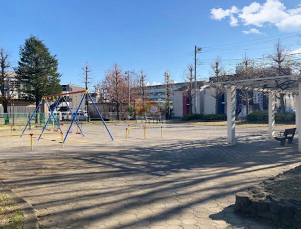 足立区立竹の塚第九公園｜徒歩1分に「足立区立竹の塚第九公園」があります。