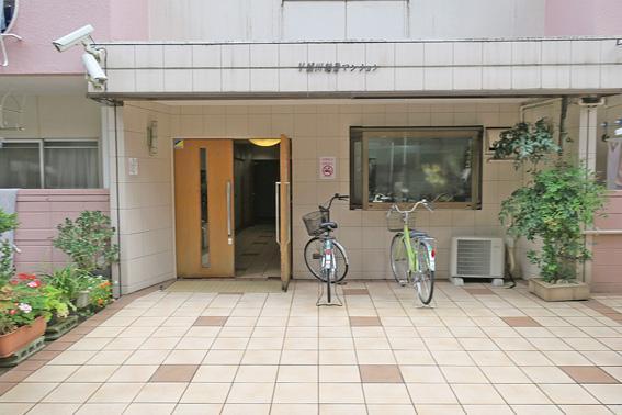 鶴巻マンションエントランス２｜エントランスです。