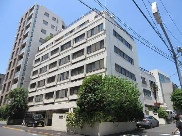 コープ市ヶ谷外観１｜コープ市ヶ谷は昭和３９年築、７階建てのマンションです。