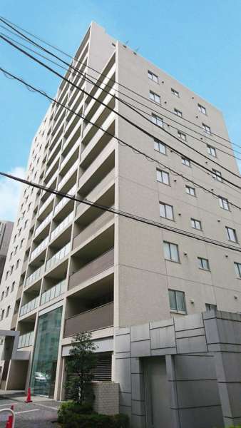 本郷パークハウスザプレミアフォート外観１｜本郷パークハウスザプレミアフォートは平成２０年築、地上１４階建てのマンションです。免震構造です。