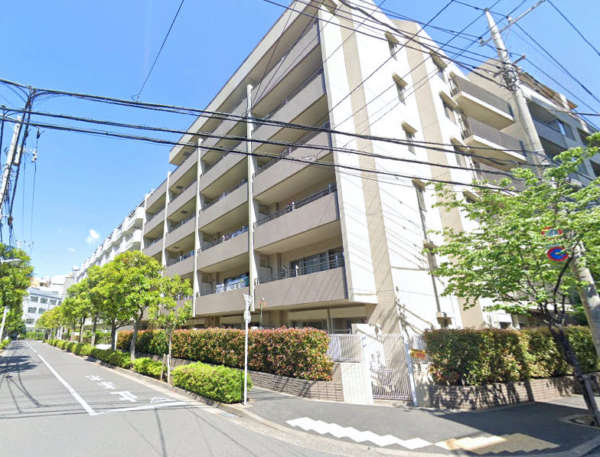 コスモ西葛西ステーションアベニュー外観２｜コスモ西葛西ステーションアベニューは平成１３年築、７階建てのマンションです。西葛西駅から徒歩５分圏内の好立地です。