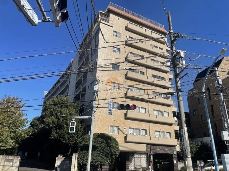 ドミール早稲田外観２｜ドミール早稲田は昭和45年築、8階建てのマンションです。