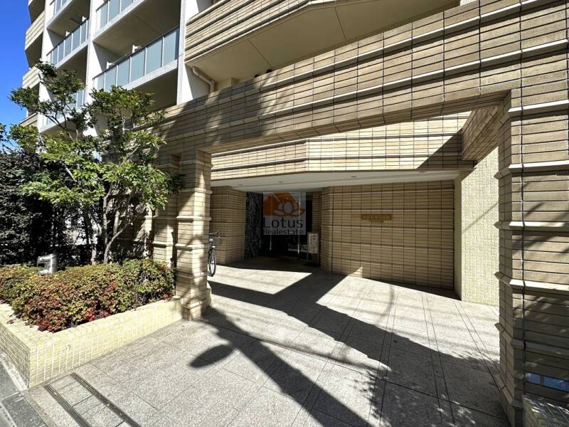 アデニウム田端エントランス１