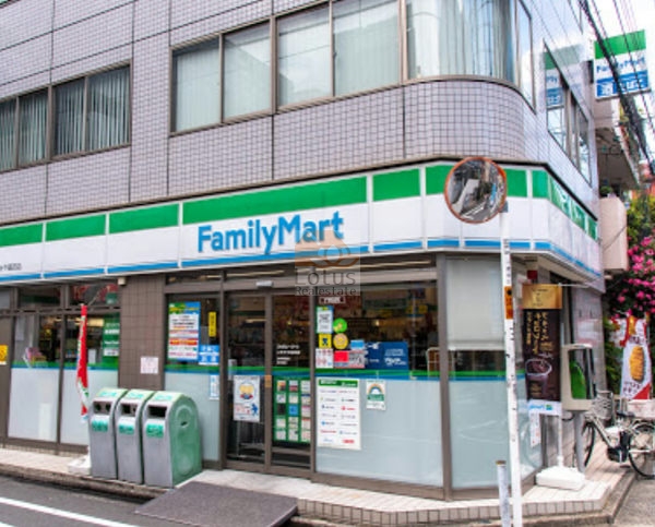 ファミリーマート いずみや高田店