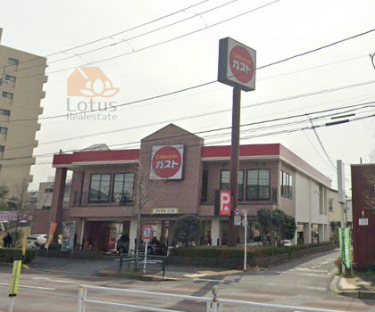 ガスト 北小岩店｜「ガスト 北小岩店」まで徒歩１分です。店内な広くてくつろげます。