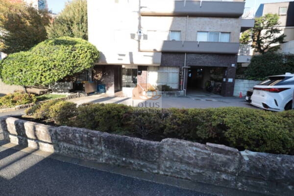ドミール早稲田エントランス