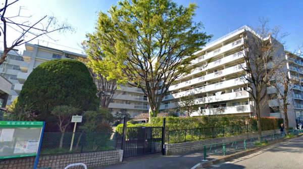 南青ハイツ外観１｜南青ハイツは７階建てのマンションです。