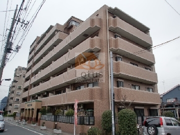 ライオンズガーデン西新井大師弐番館外観｜ライオンズガーデン西新井大師弐番館は平成8年築、9階建てのマンションです。