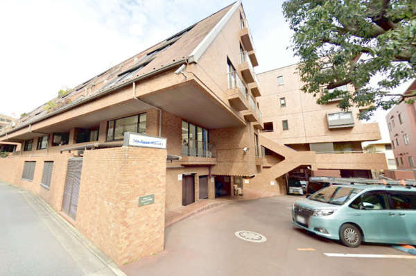 スカイプラザ赤坂外観１｜スカイプラザ赤坂は昭和５３年築、５階建てのマンションです。