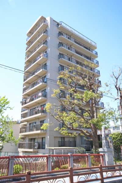 コート東陽町親水公園外観１｜コート東陽町親水公園は平成元年築、１１階建てのマンションです。