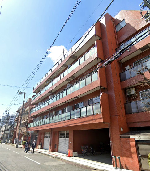 セントラル小石川外観１｜セントラル小石川は昭和５７年築、６階建てのマンションです。小石川植物園が近くにあります。