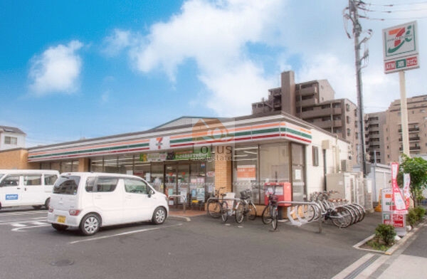 セブン-イレブン 足立加平２丁目店2｜徒歩3分に「セブン-イレブン 足立加平２丁目店」があります。