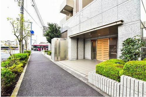 アルファグランデ一之江Ⅴ番街エントランス２｜エントランスです。