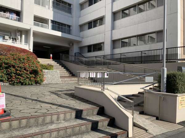 高田馬場住宅エントランス１｜エントランスアプローチです。