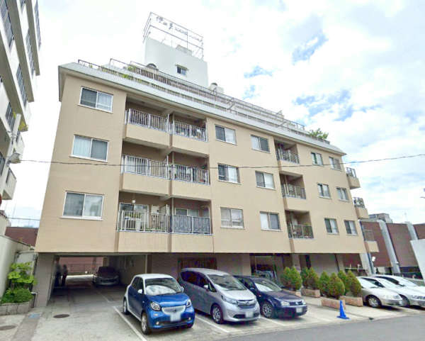 伊皿子スワローズマンション外観１｜伊皿子スワローズマンションは昭和46年築、8階建てのマンションです。
