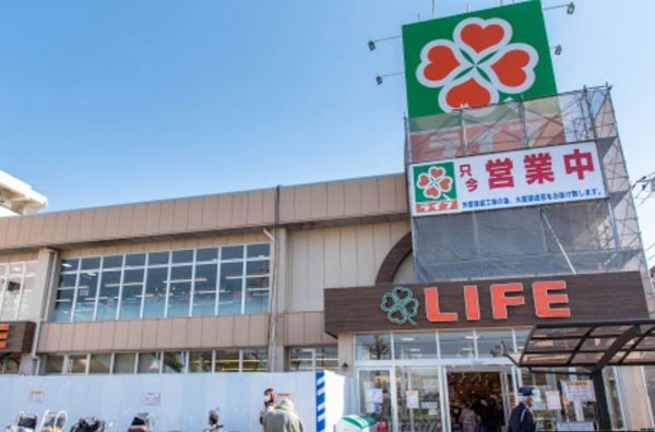 ライフ 東尾久店600｜徒歩3分に「ライフ 東尾久店」があります。