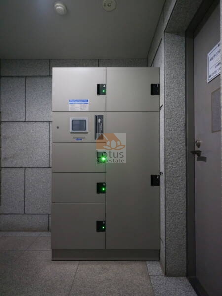 フォルム六番町宅配ボックス