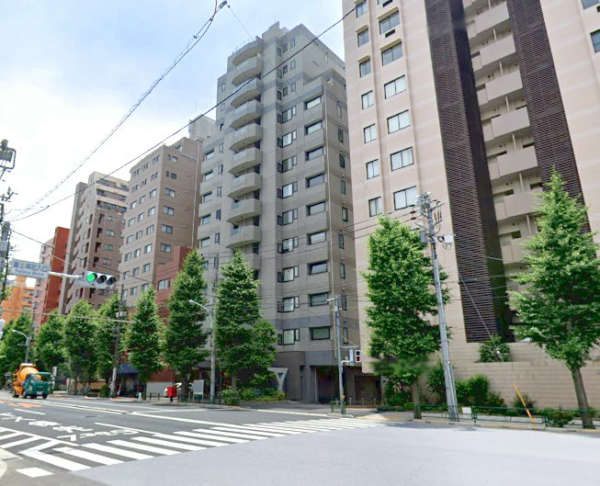 ルクラス本駒込外観３｜ルクラス本駒込は平成５年築の１３階建てです。本駒込２丁目の本郷通り沿いにあります。
