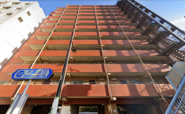 ライオンズマンション護国寺外観１｜ライオンズマンション護国寺は昭和５５年築の１２階建てマンションです。護国寺駅から徒歩１分です。