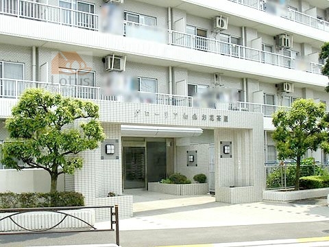 グローリア初穂お花茶屋2｜エントランスはオートロック完備で安心です。