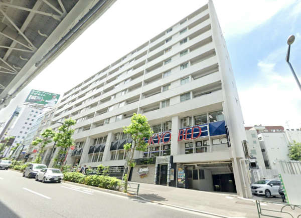 六本木ハイツ外観１｜六本木ハイツは昭和４２年築の１０階建てです。