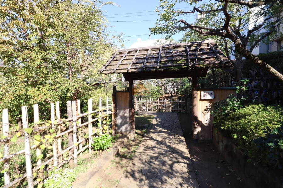 新宿区立藤兵衛公園1