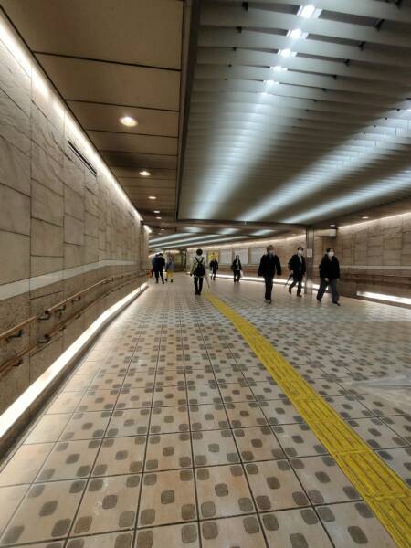 三軒茶屋駅地下道