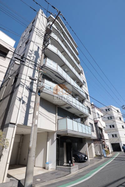 ライフガーデン西日暮里外観11｜ライフガーデン西日暮里は平成26年築、8階建てのマンションです。