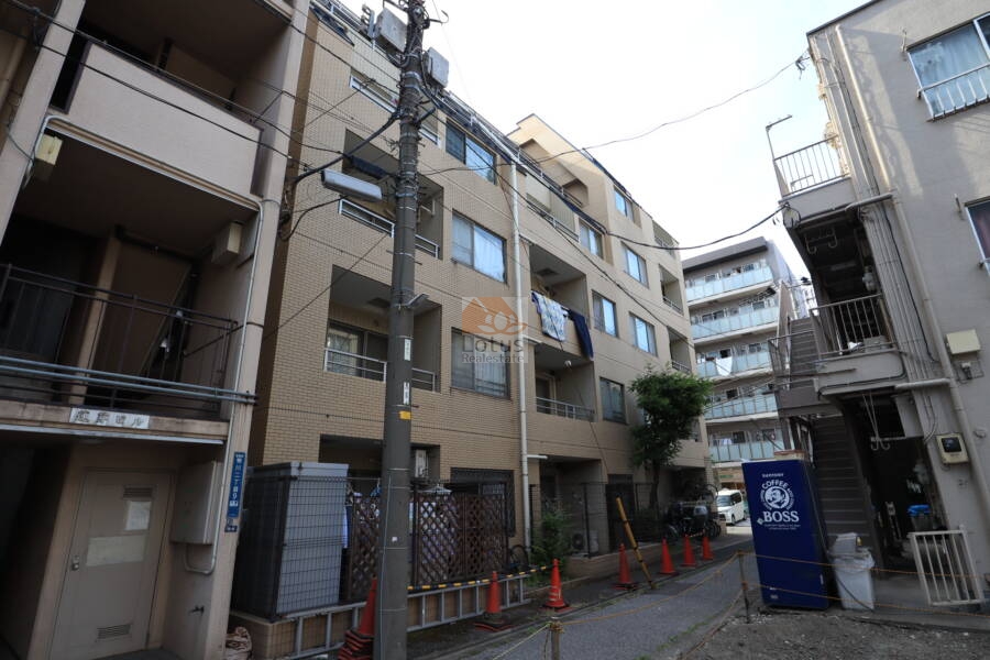 アートコート菊川外観4｜新大橋通りから一本入った住宅地に立地します。