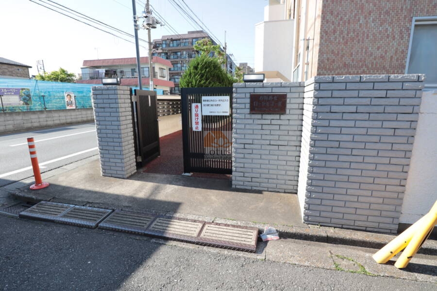 石神井台ローヤルコーポ共用部1
