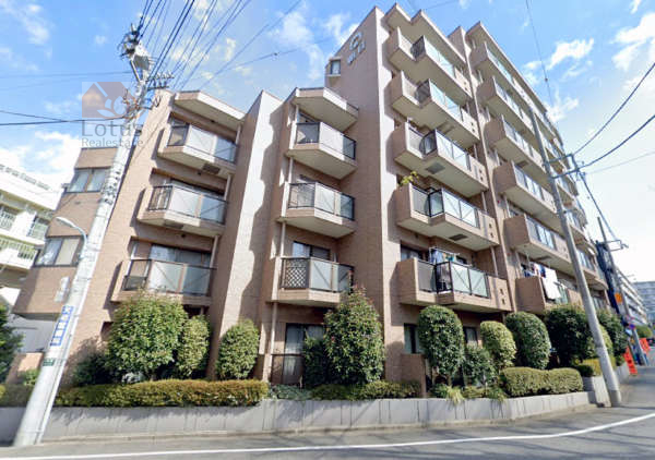 朝日クレスパリオ新宿外観４｜朝日クレスパリオ新宿は平成８年築、７階建てのマンションです。