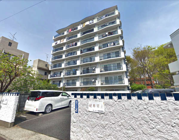 カーサ沼袋外観４｜カーサ沼袋は昭和４５年築、8階建てのマンションです。沼袋駅から徒歩6分の商店街沿いにあります。
