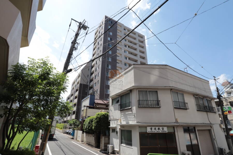 ライオンズプラザ武蔵関リュイール外観1｜ライオンズプラザ武蔵関リュイールは、東京都練馬区関町北2丁目にあるマンションです。