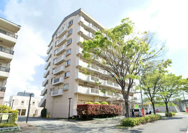 けやき通り北１１番館外観３｜けやき通り北１１番館は平成９年築の８階建てです。都立汐入公園に面していて日当たりの良い立地です。