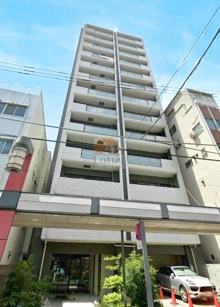 ソルフィエスタ浅草外観２｜ソルフィエスタ浅草は平成２２年築、13階建てのマンションです。