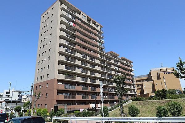 グランリオ外観５｜グランリオは平成１１年築の１４階建てのマンションです。