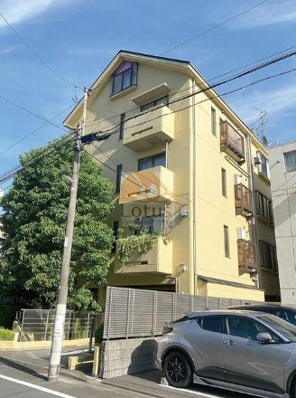 ビラくすの木は、1993年（平成 5年）に建てられた5階建てで、総戸数はわずか10戸という、コンパクトなマンションです。